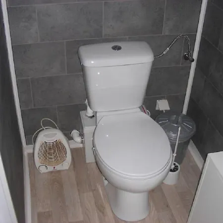 Kleine Zentral Gelegen * 金策尔