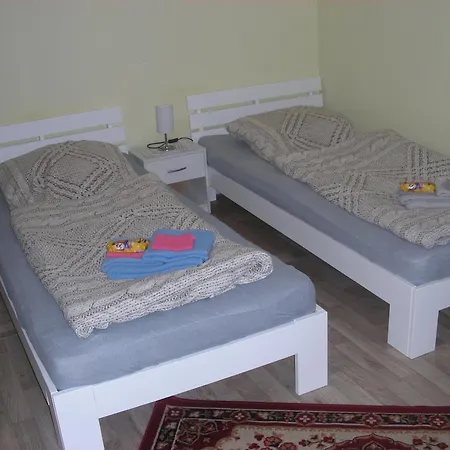 Kleine Zentral Gelegen 公寓 *