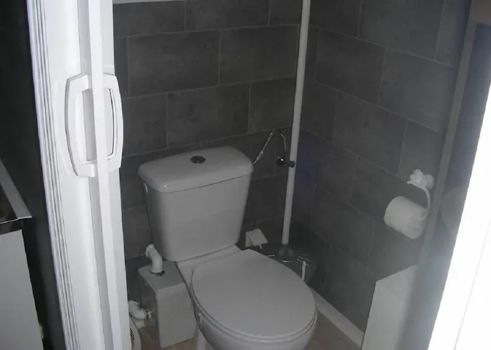 Kleine Zentral Gelegen 公寓