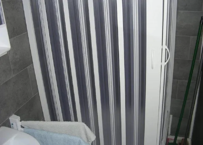 Kleine Zentral Gelegen 公寓 *